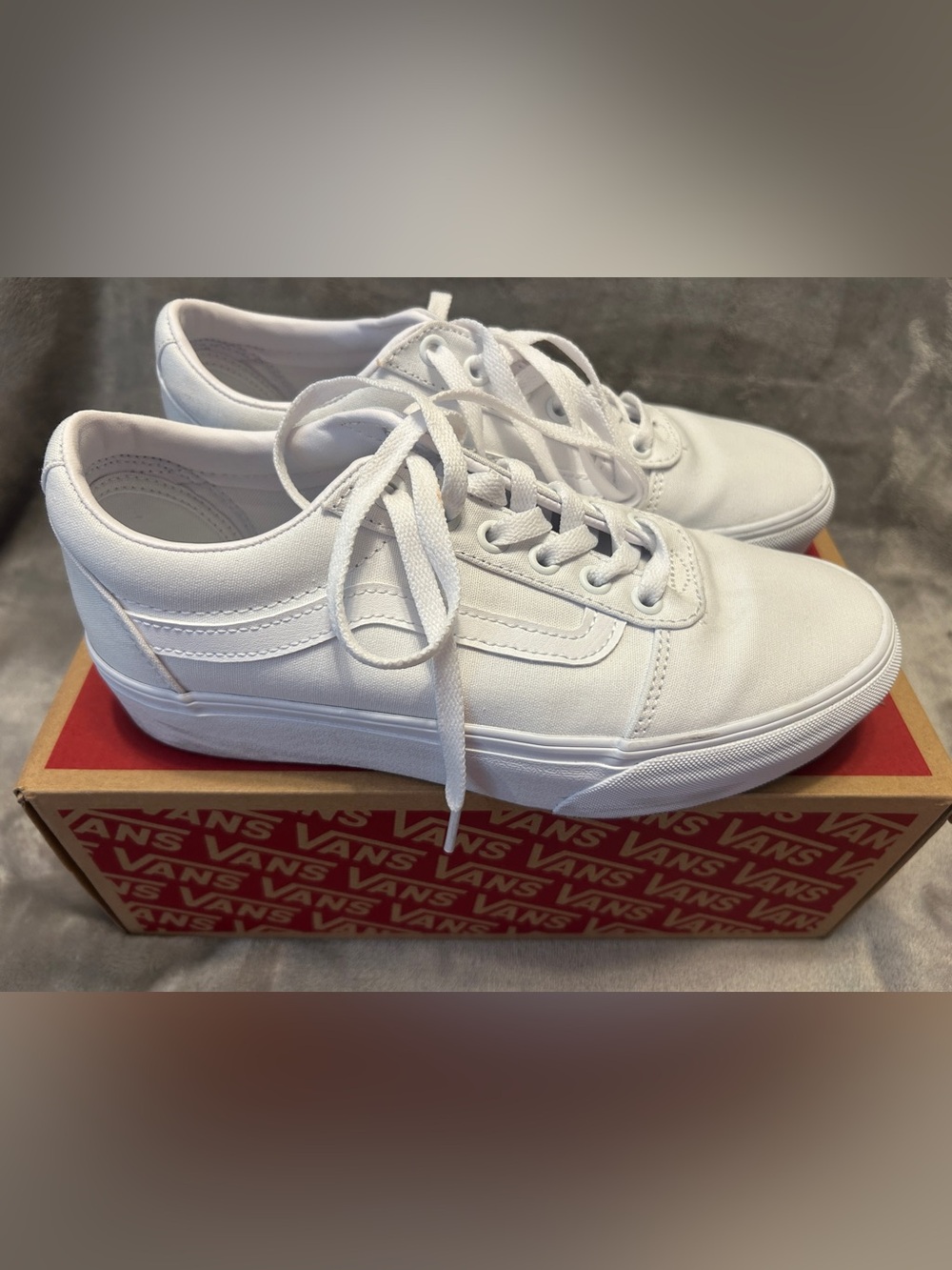 Vans: Ward model platform sneakers Women’s size 8